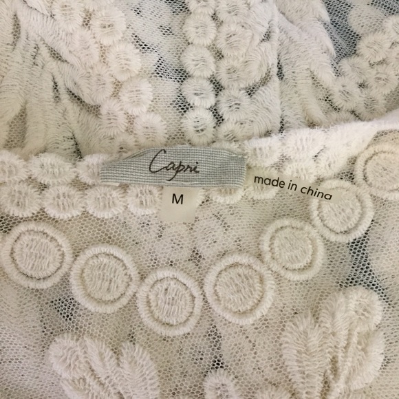 Capri  Cream Lace Tank, size M - Picture 3 of 4